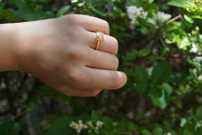 Anillo cruzado de Perla