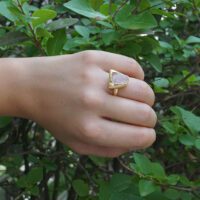 Anillo de Cuarzo rosa