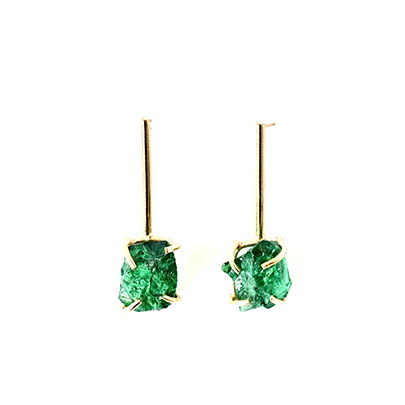 Vertical earrings Green natural crystal